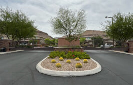 BUILD_Midphotos__0004_Layer 11